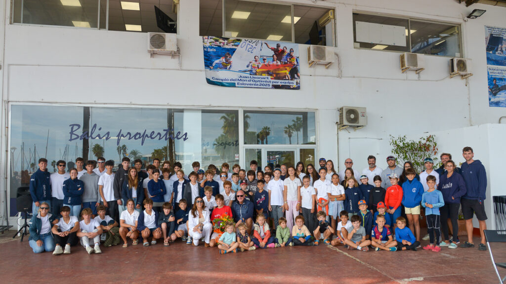 Homenaje a Juan Lleonart Campeón del Mundo de Optimist por equipos - CN El Balís