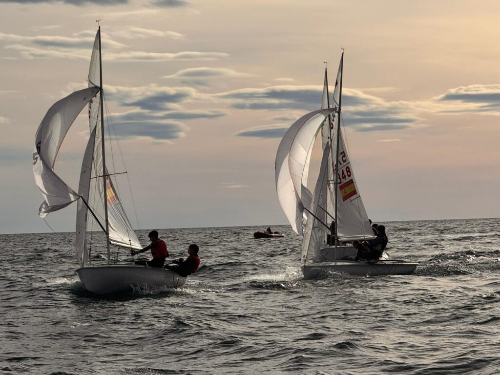 N2 Salou 420 i ILCA - CN El Balís